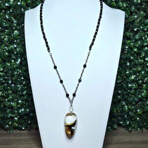 Alt Beaded Skull Necklace